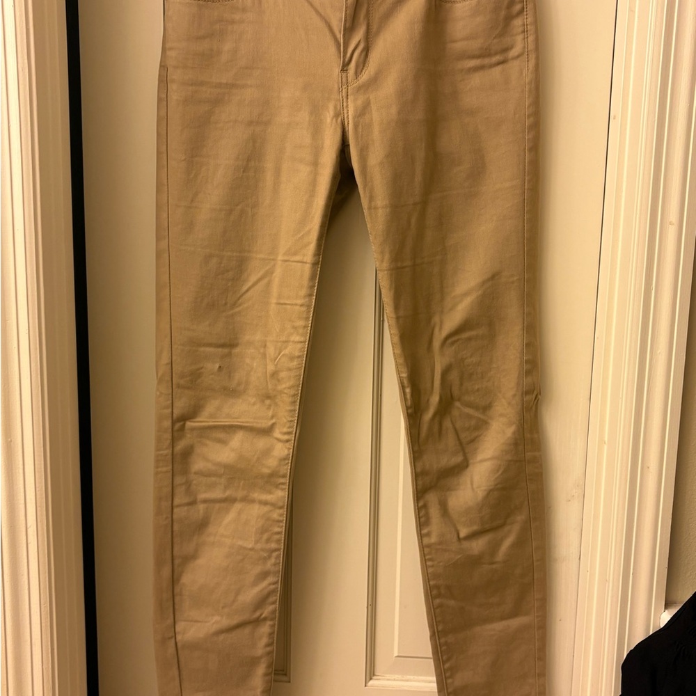 Levi's Women's Khaki Skinny Pants